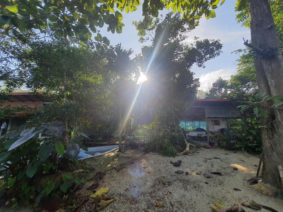 Baan Thabthong Homestay Ban Pak Nam  Eksteriør billede